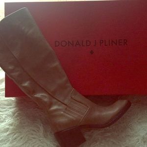 Donald J Pliner Envy boot NEW